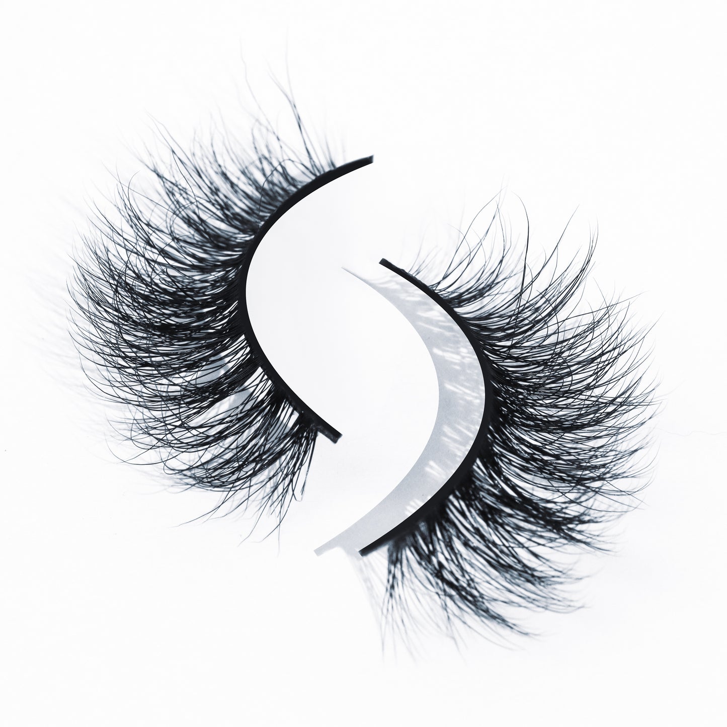 premium lashes by Samahmbeauty