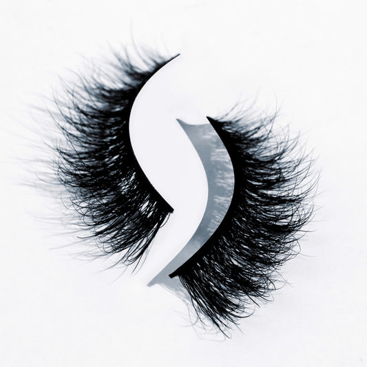 premium lashes by Samahmbeauty